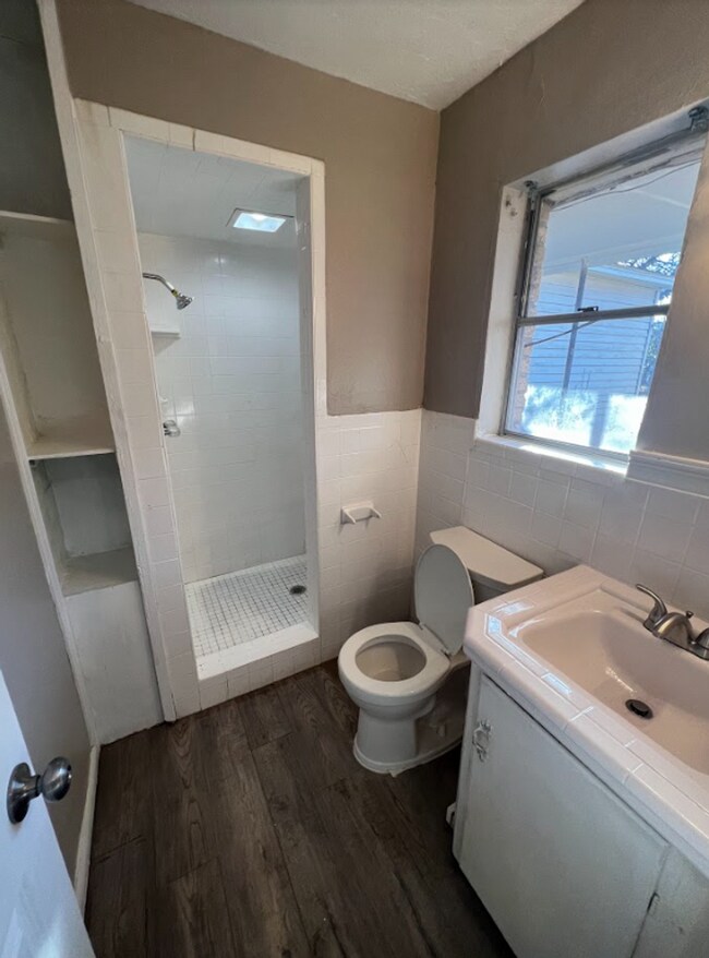 Building Photo - 3 Bedroom Rent to Own Home Available!
