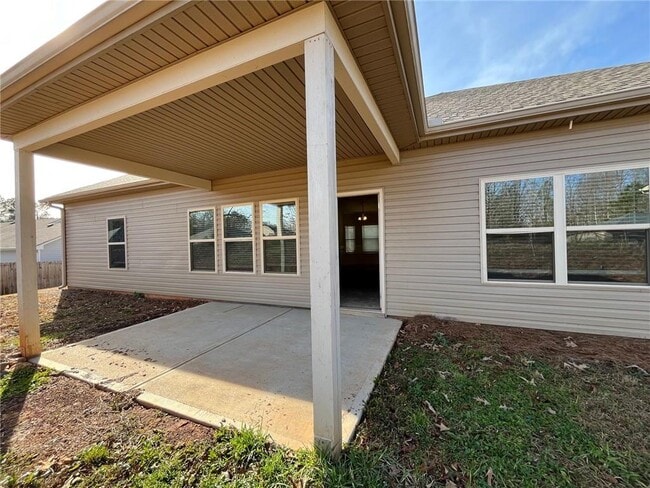 Building Photo - 340 Angela Ln