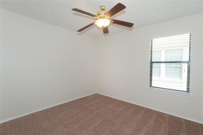 Building Photo - 505 Paseo Grand Dr