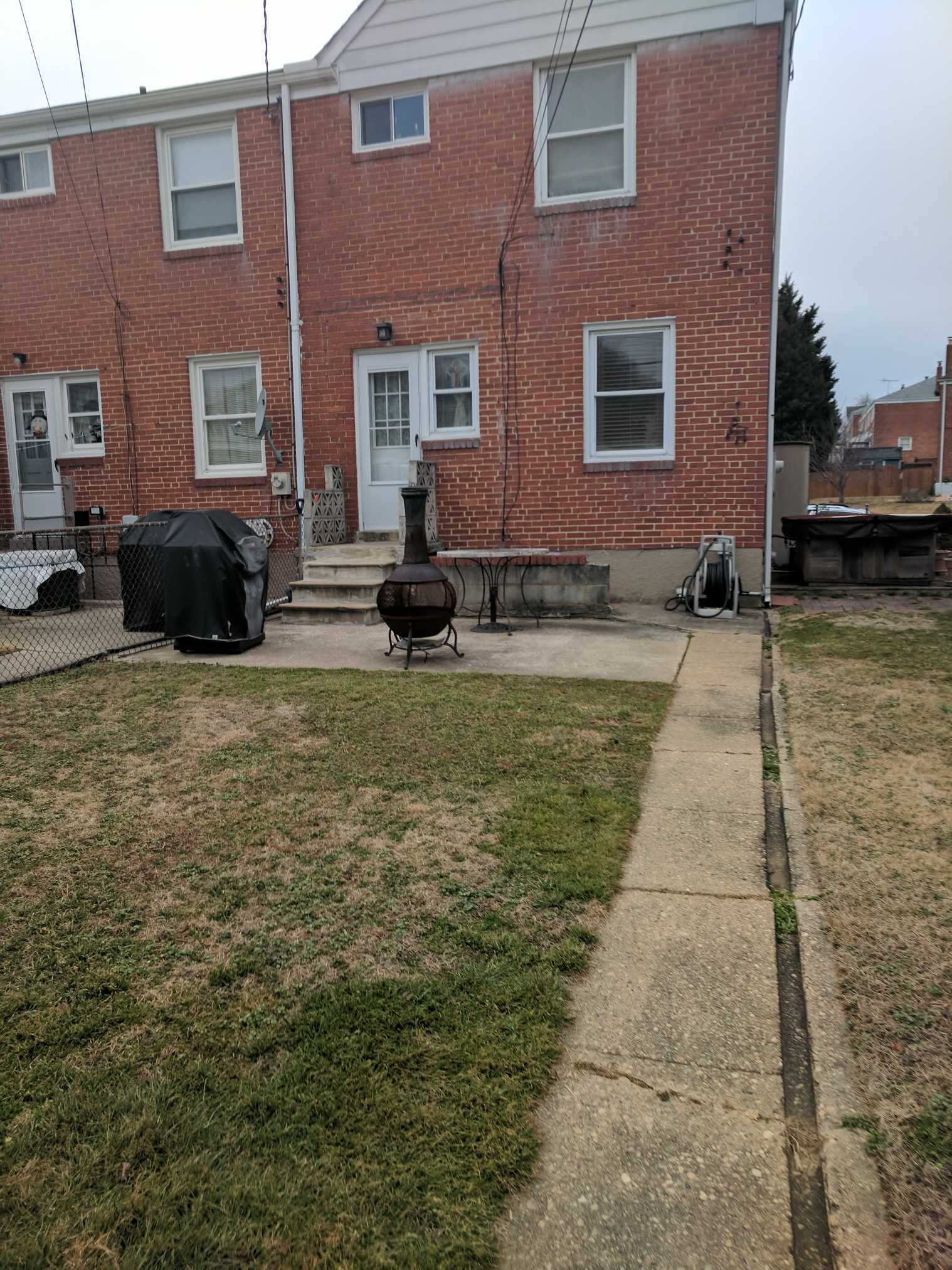 Building Photo - 1219 Brewster st.