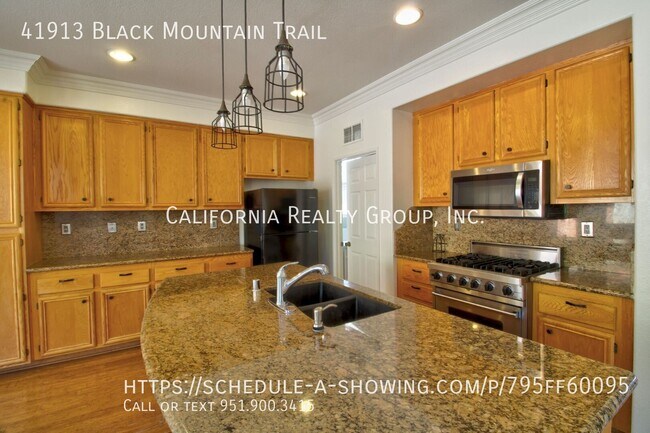 Building Photo - 41913 Black Mountain Trail