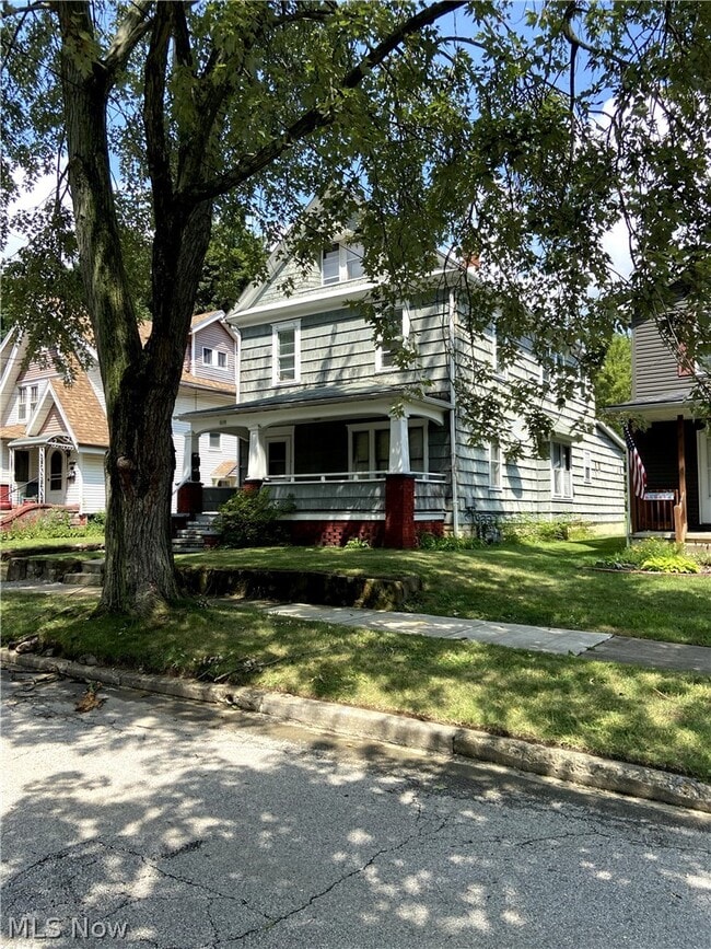 Building Photo - 1383 Curtis St