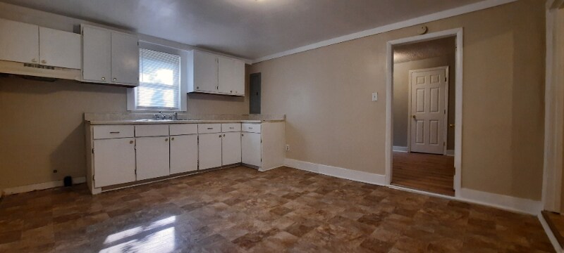 Building Photo - 3009 Clifton Ave