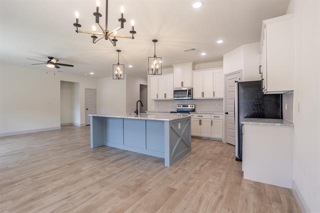 Building Photo - 5116 Stoneridge Dr