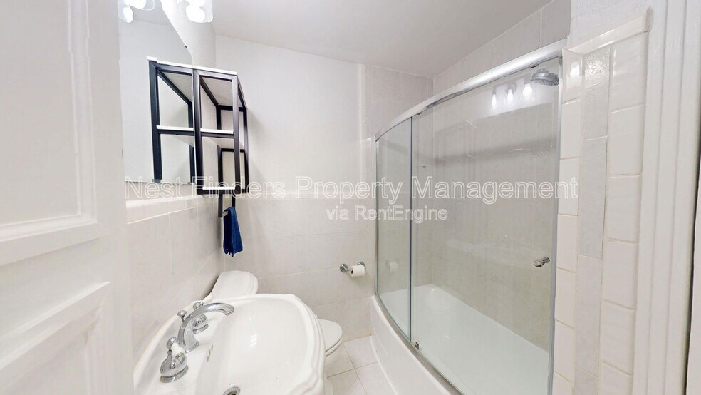 Building Photo - 1455 Riverbirch Ln