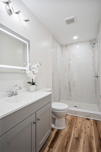 Studio #2 Cashmere - 1222 E Vaile Ave