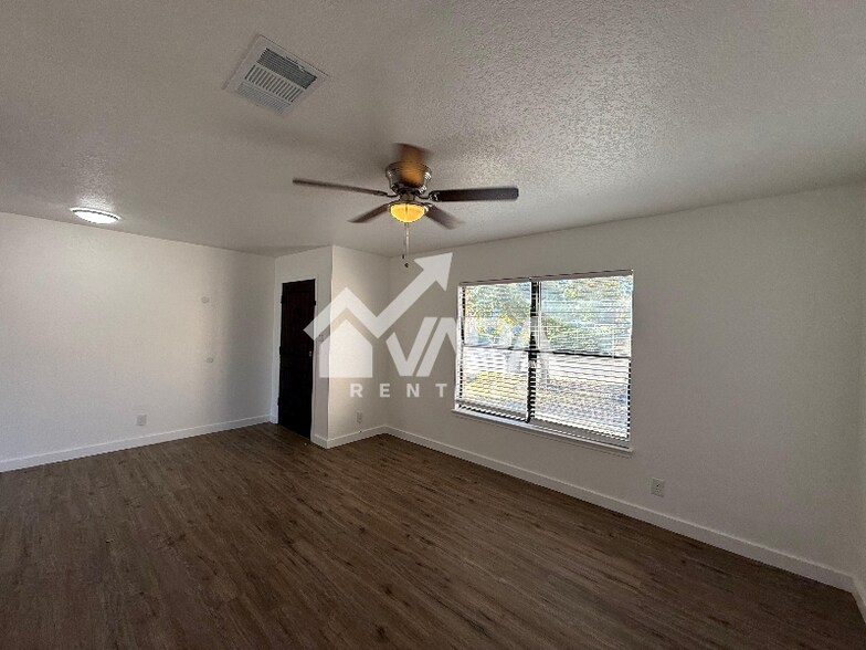 Building Photo - 14406 Staghorn Gate