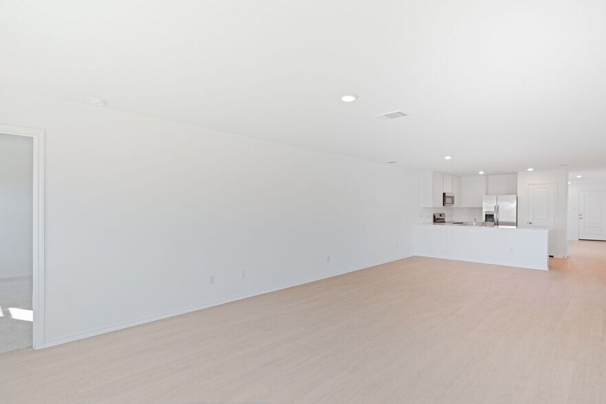 Building Photo - 241 Kings Row Ln