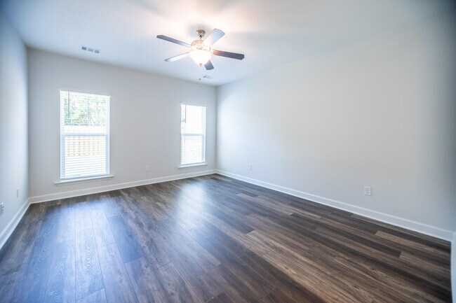 Building Photo - 7172 Paisley Cir