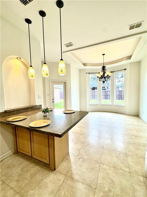 Building Photo - 27 E St