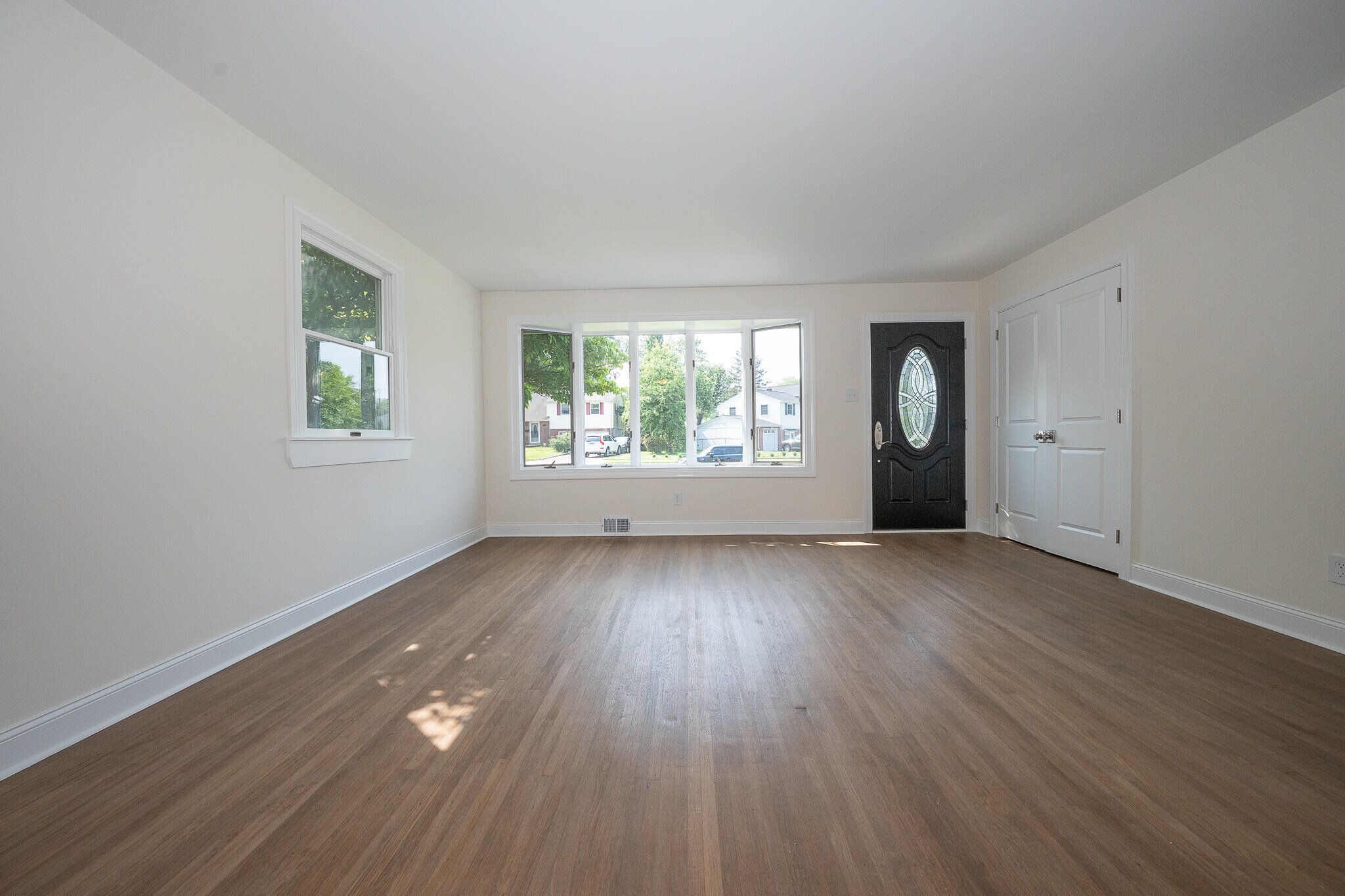 Building Photo - 503 Poplar Rd