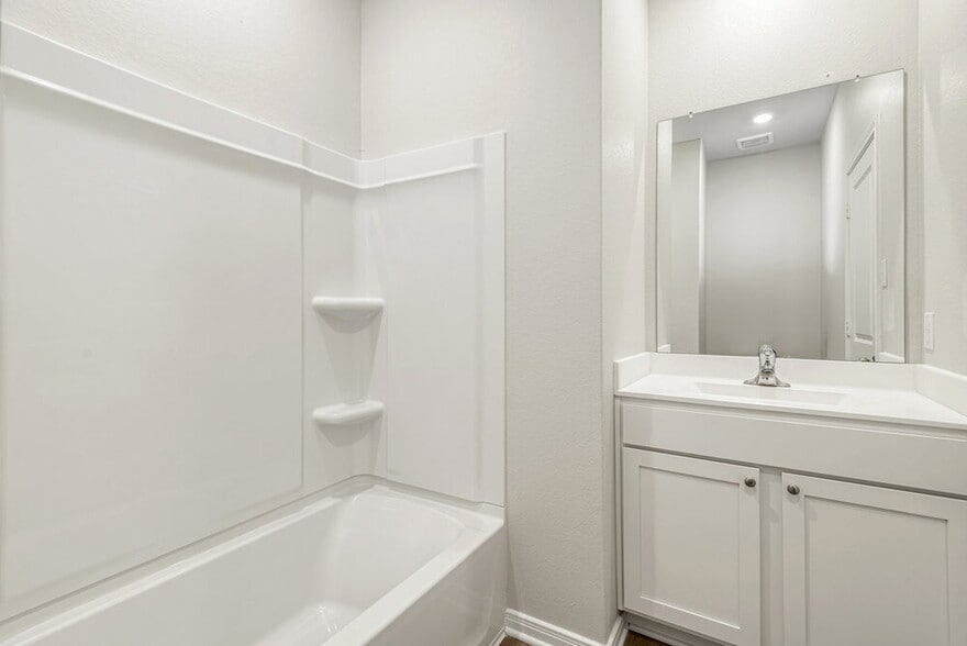 Building Photo - 424 Mustang Trot Dr