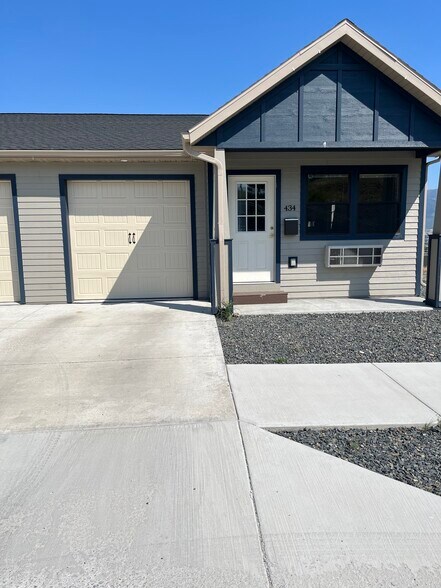 Building Photo - 434 S Jackson St