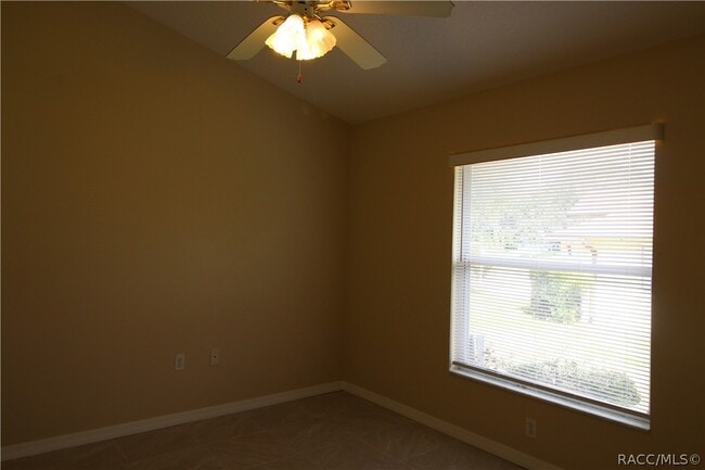 Building Photo - 2864 N Churchill Way