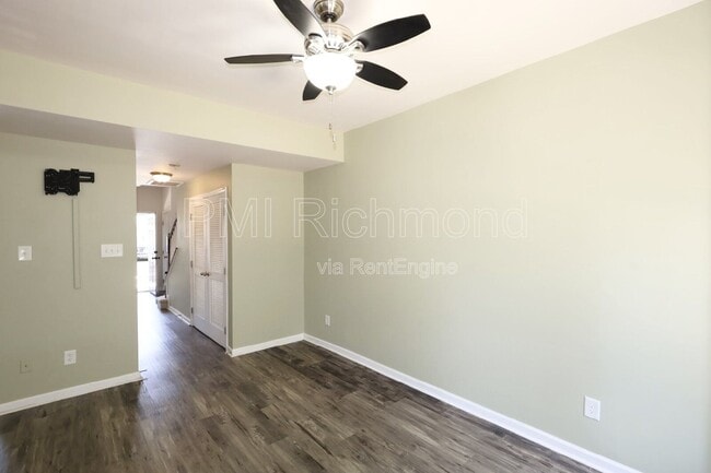 Building Photo - 801 Sweet Tessa Dr