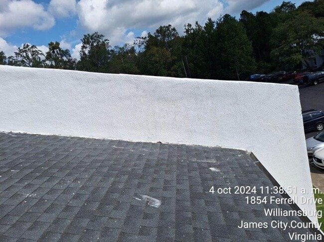 Building Photo - WILLIAMSBURG 2 Bedroom 1.5 Bath Townhome