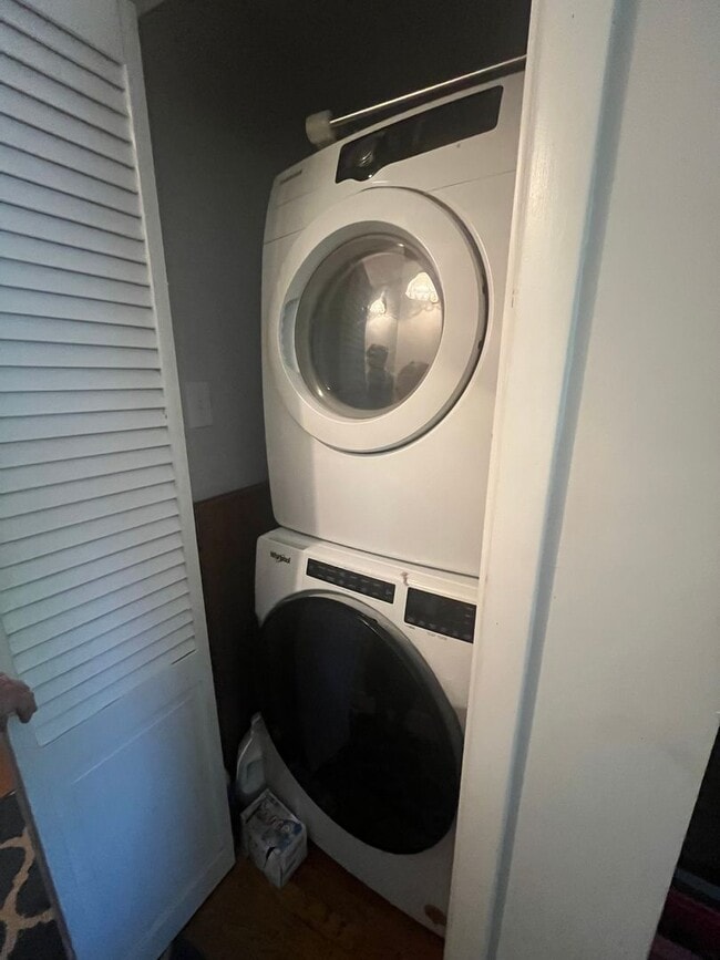 Building Photo - 5712 2nd St S