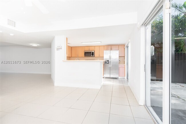 Building Photo - 8902 NW 109th Ct