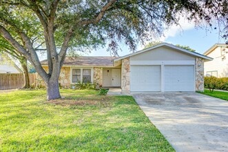Building Photo - One Story Rental Home located near FM 78 and Walzem available for asap move in!
