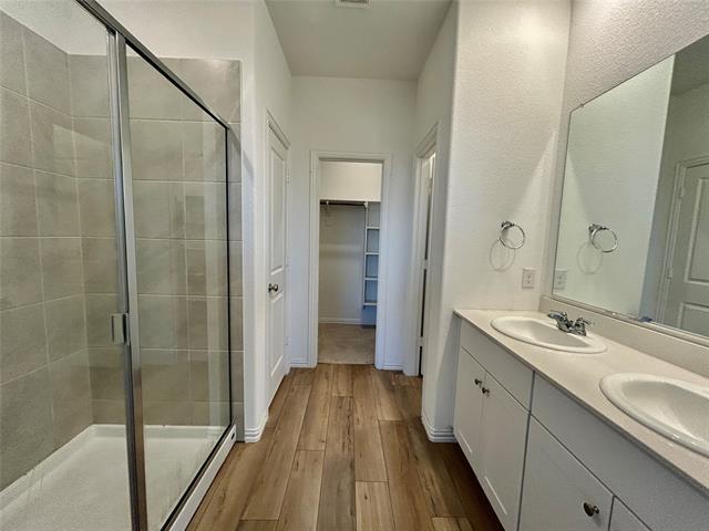 Building Photo - 2113 Donker Dr