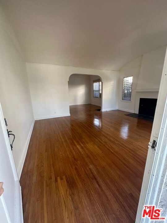 Building Photo - 509 N Vista St