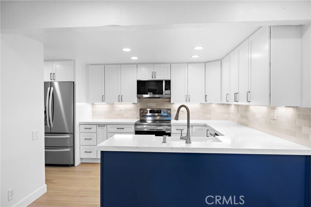 Building Photo - 3326 Calle La Veta