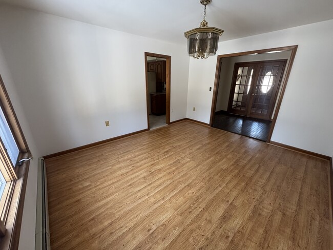 Building Photo - 651 Aldrich Rd