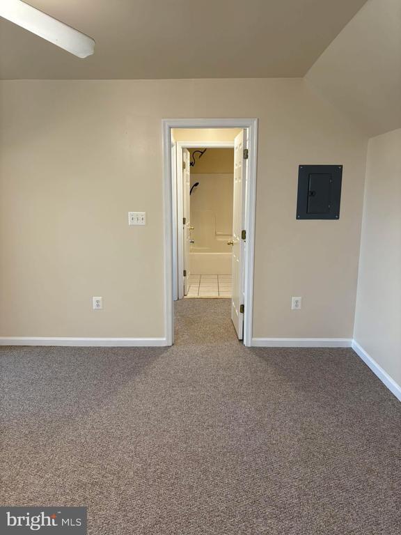 Building Photo - 116 Hanover Pike