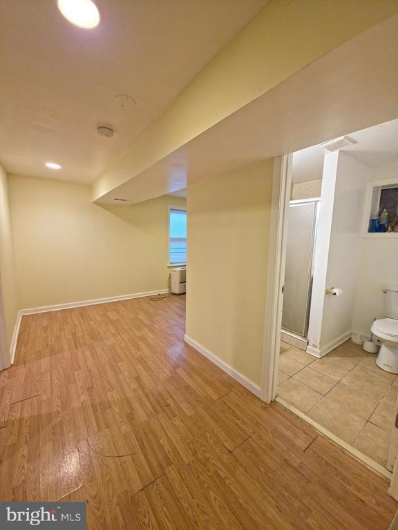 Building Photo - 200 Hardy Pl