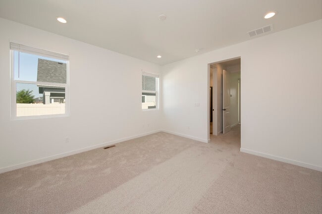 Building Photo - 2699 N Lithodora Ave