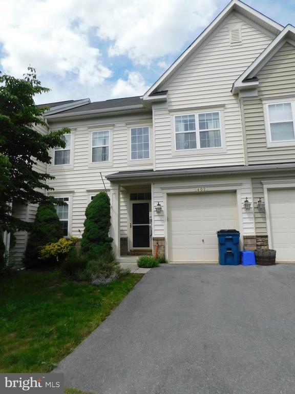 Building Photo - 402 Kintyre Ln