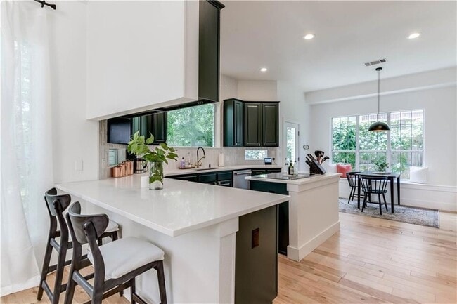 Building Photo - 4809 Whispering Valley Dr