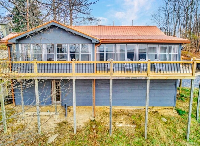Building Photo - 73 Willow Tree Cir