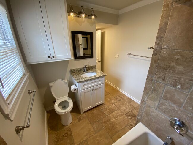 Building Photo - 3107 43rd St