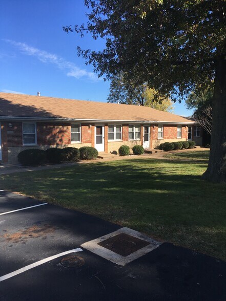 Building Photo - 1285 Mehlview Ct