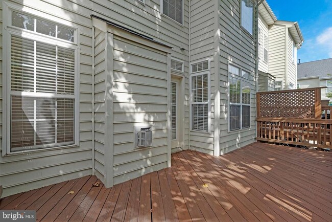 Building Photo - 2819 St Croix Dr
