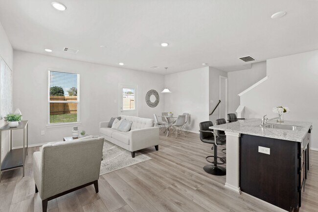 Building Photo - 1402 Acorn Mdw St