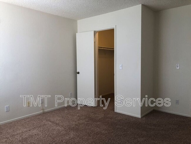 Building Photo - 321 Inger Dr