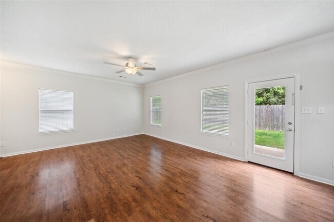 Building Photo - 12047 Belle Ct