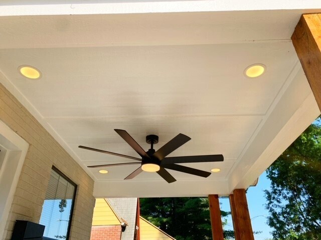 Building Photo - 731 W 43rd St