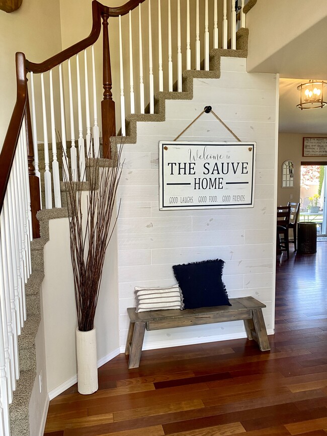 Building Photo - 2547 Blackberry Loop