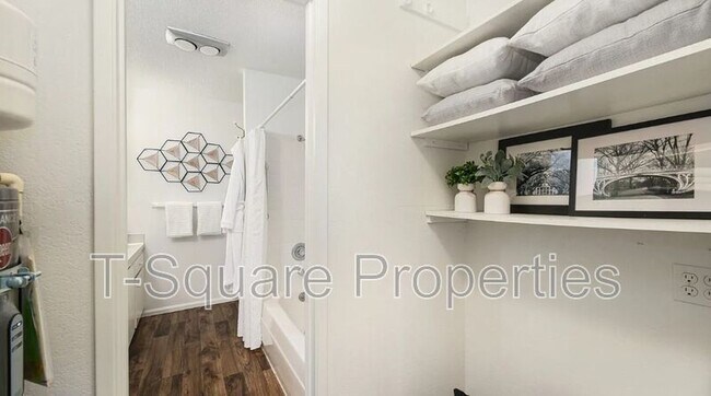 Building Photo - 6779 138th Ave NE