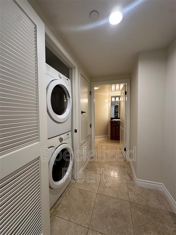 Building Photo - 10921 Whipple St