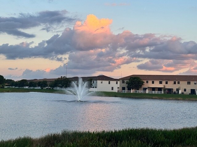 Building Photo - 3368 W 92nd Pl