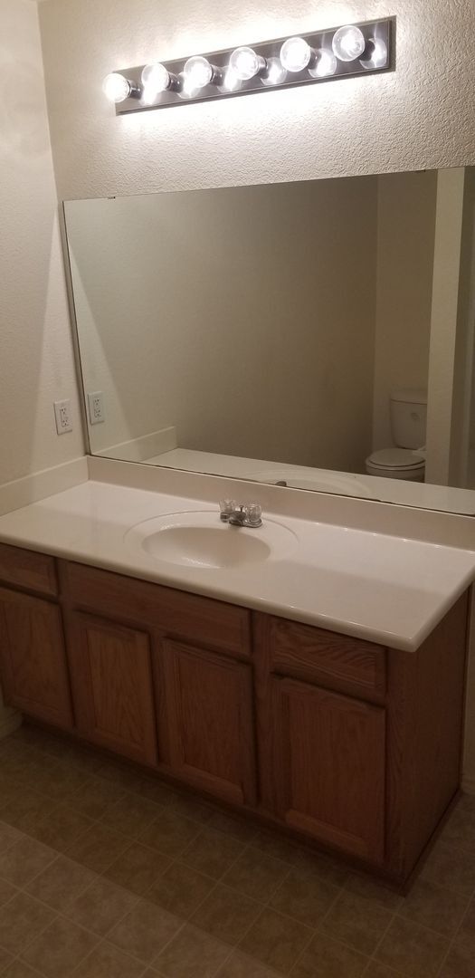 Building Photo - 2305 Upland Bend Dr