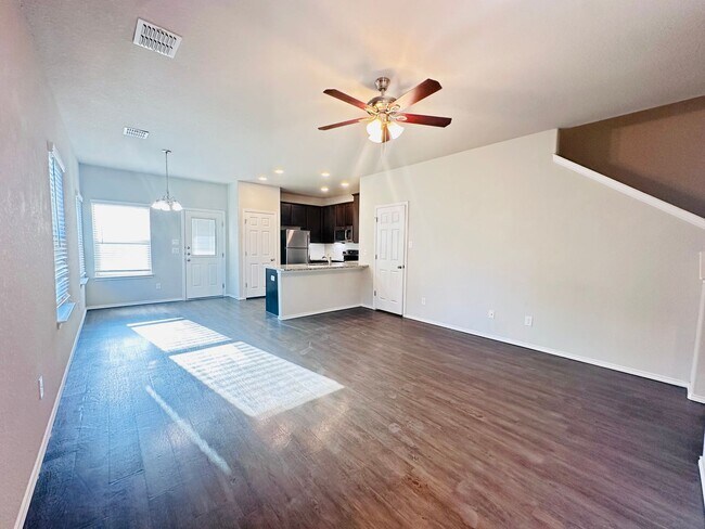 Building Photo - 5611 Rio Cyn