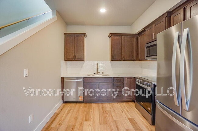 Building Photo - 2219 E Badger Wy