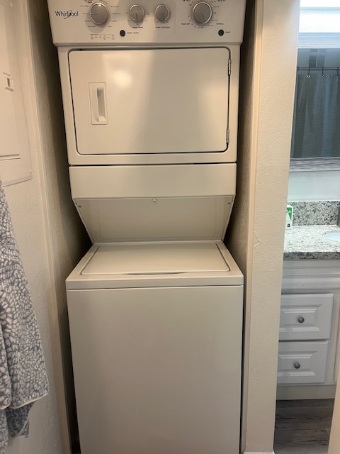 Stackable laundry (washer and dryer) - 6480 N 82nd St