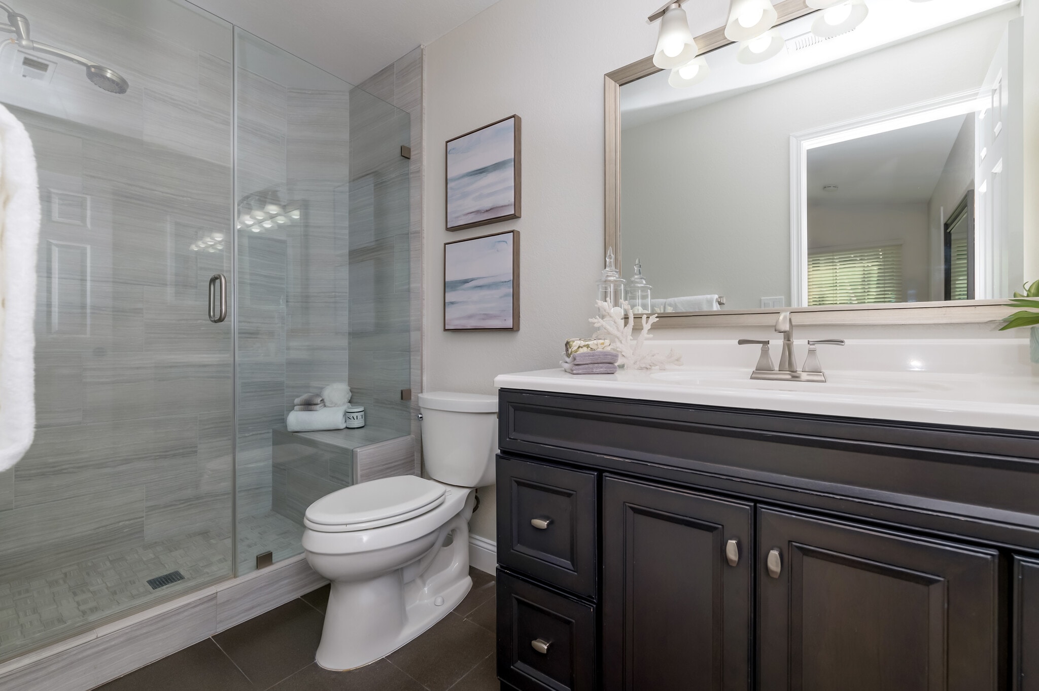 Primary bathroom - 1105 Shady Creek Pl