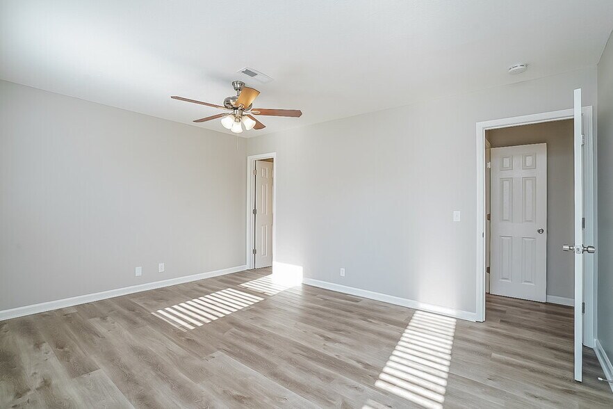 Building Photo - 824 Bishopsgate Rd